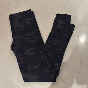 SPANX Camo Leggings with Sleek Fit and Subtle Sheen